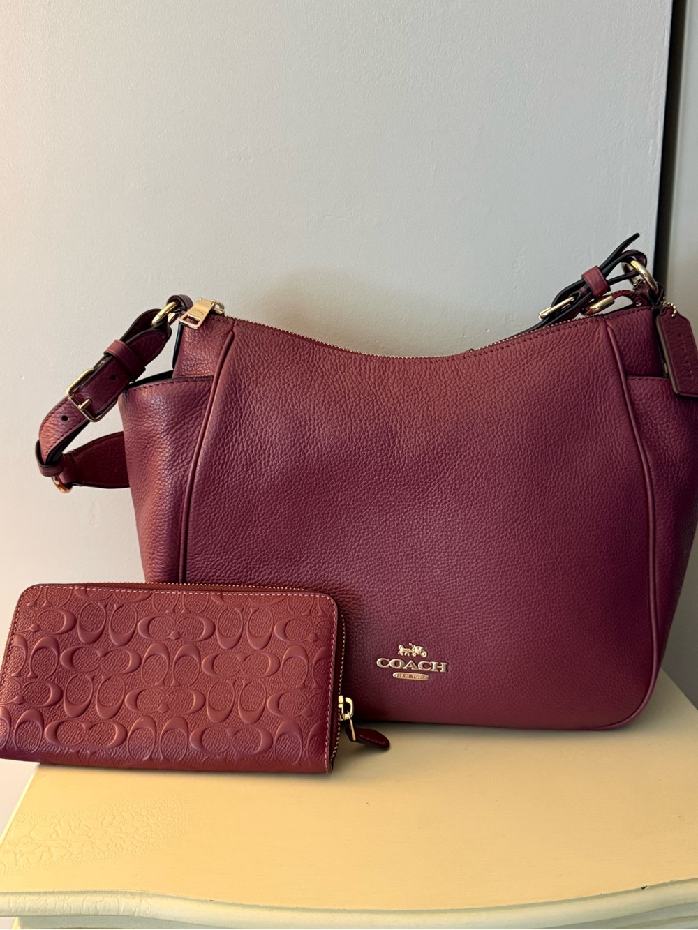 COACH RORY pebbled Leather Shoulder Bag in Burgundy & Wallet!